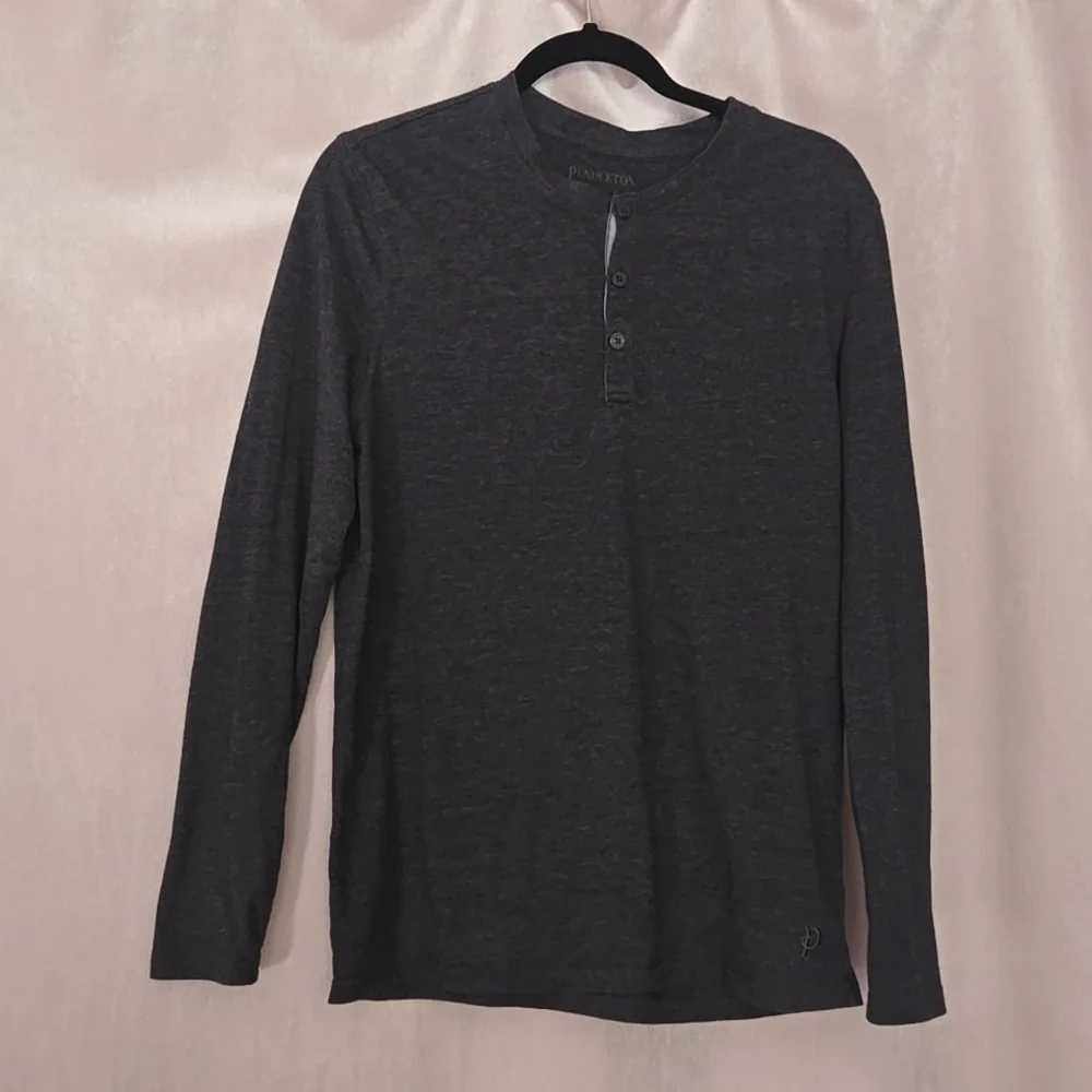 Pendleton Henley - Picture 2 of 5